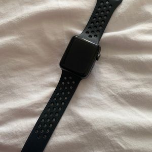 Nike Apple Watch Series 3